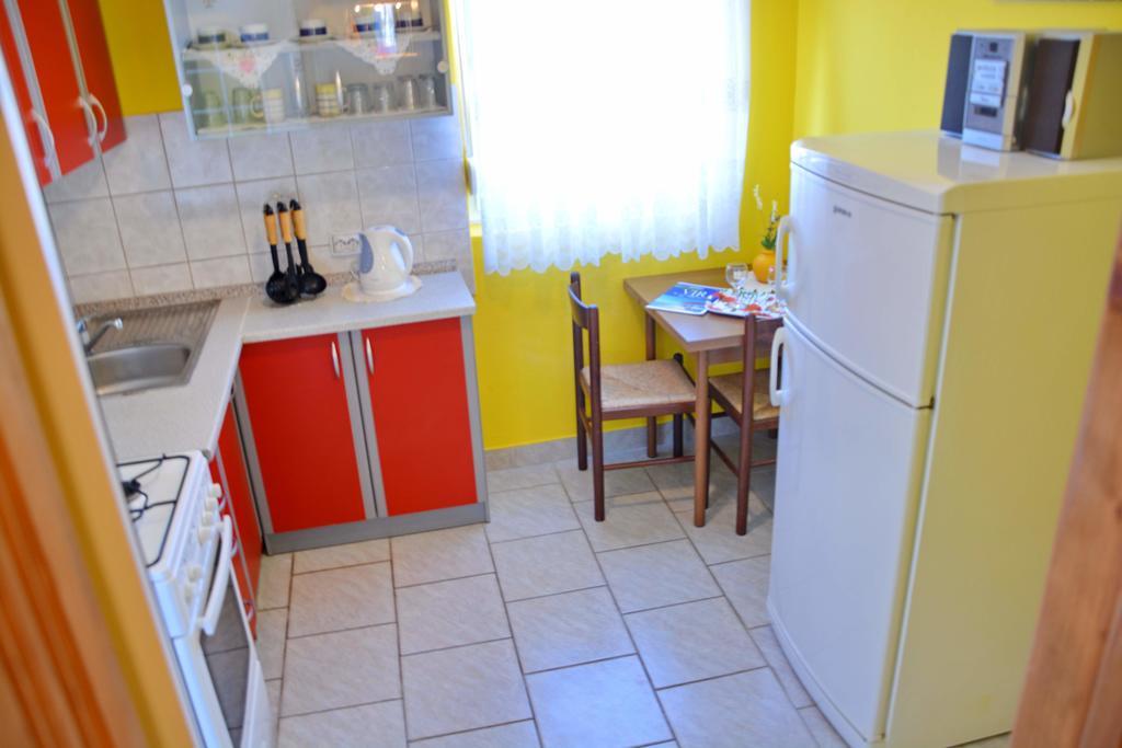Apartments Sandra Вир Экстерьер фото
