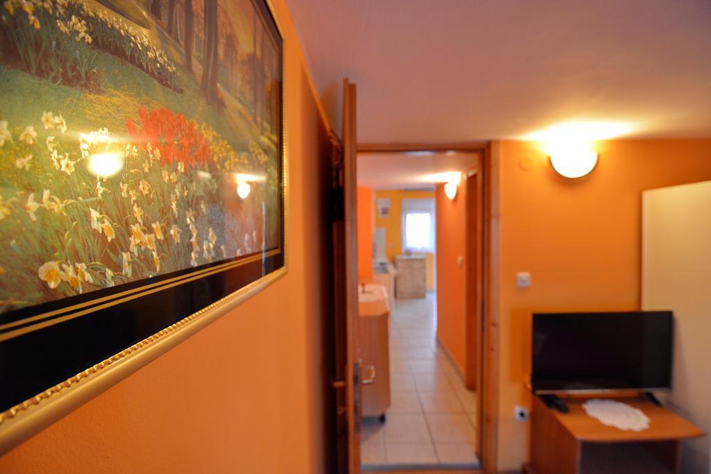 Apartments Sandra Вир Экстерьер фото