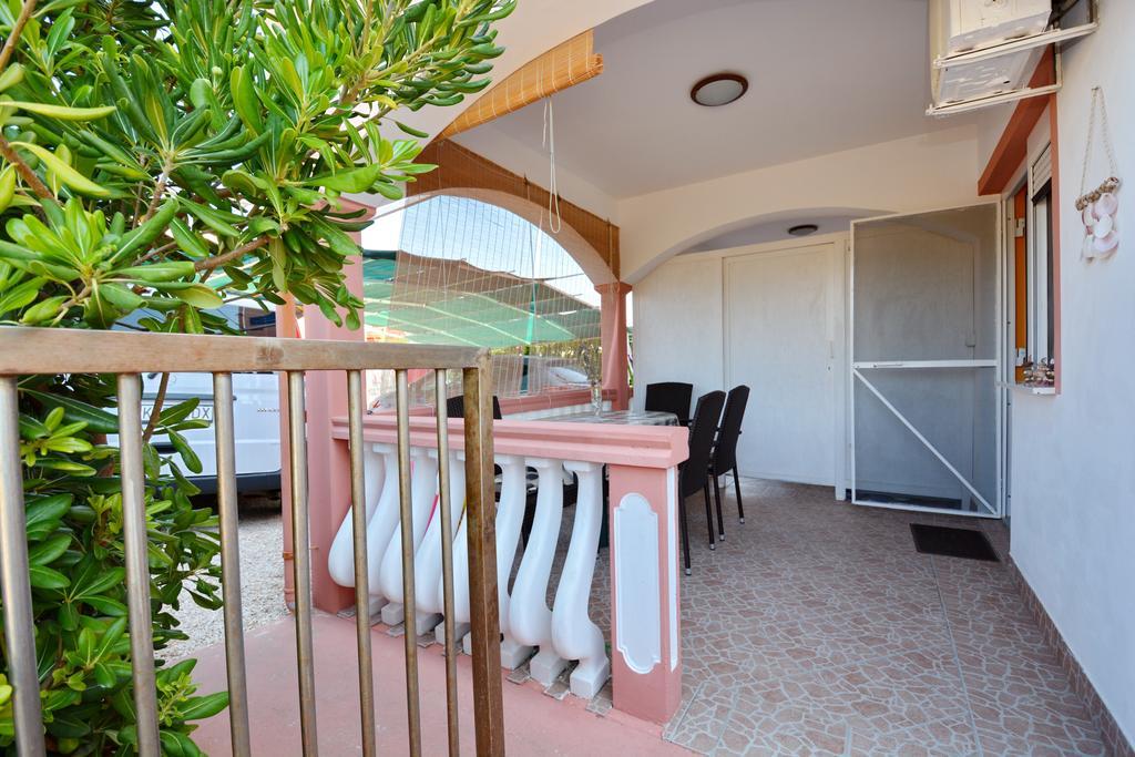 Apartments Sandra Вир Экстерьер фото